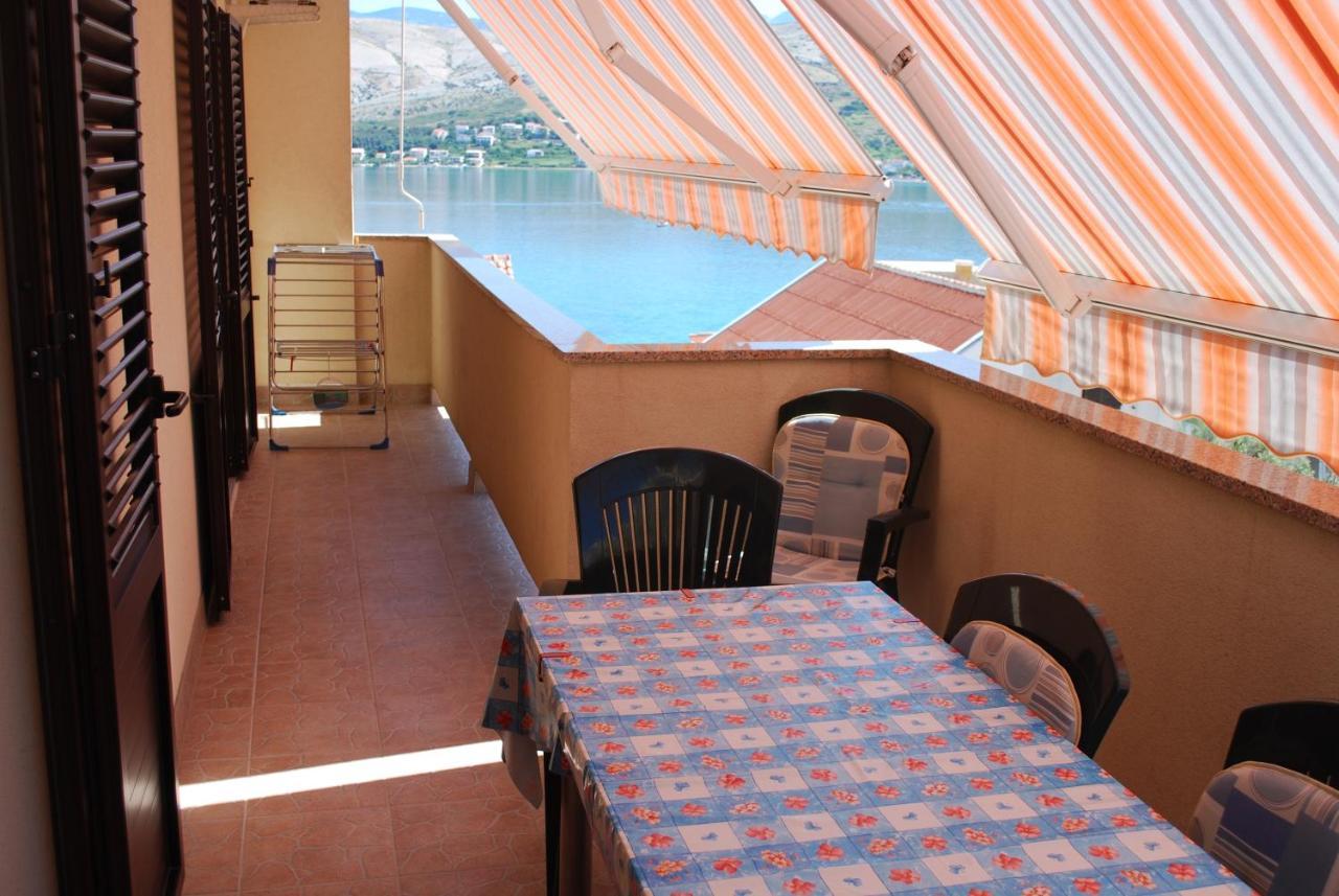 Apartments And Rooms By The Sea Pag - 11487 Pag Town Bagian luar foto